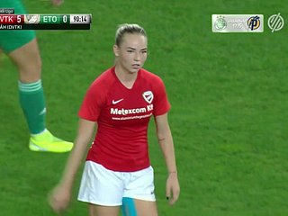 nena fútbol húngaro