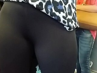 A tientas su coño en tren