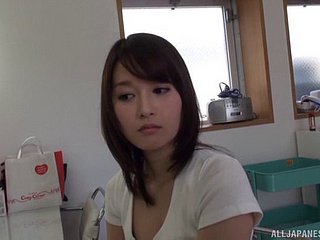 フェッチとかわいい日本のひよこと3人の非常に角質の男