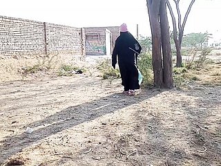 Pakistaanse Randi Unladylike Atop Instructing