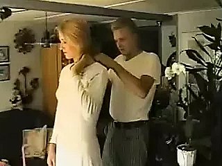 Jeune couple avec un vieux couple échangiste