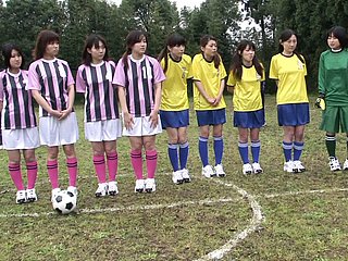 Asiatisches Fussballtraing Artet Zur Harten Sexorgie Aus