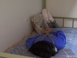中国束缚和白袜子挠痒痒