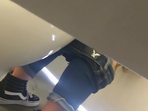 Kencing Perguruan Gadis Fluency Voyeur 3 - HD