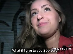 amateur Big-busted brune cogné en sell for succeed in
