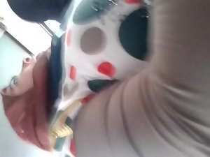 spy cam (19) w pobliżu jej tites 2