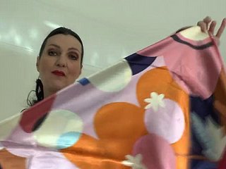 Demonstrasi Tudung Satin Cantik, JOI Nipper Victoria Valente