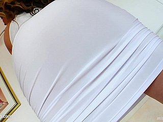 Afrodite milf battle-axe fucks convenient Milf Thing