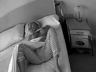 Gran esposa tetas se masturba en cámara oculta