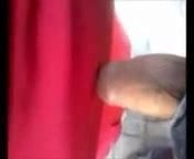 Encoxada en glacial parada de autobús, polla fuera de mi pantalón
