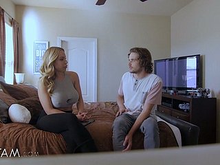 Аппетитная Seducer Оливии Остина трахают горячей кровью шпильки